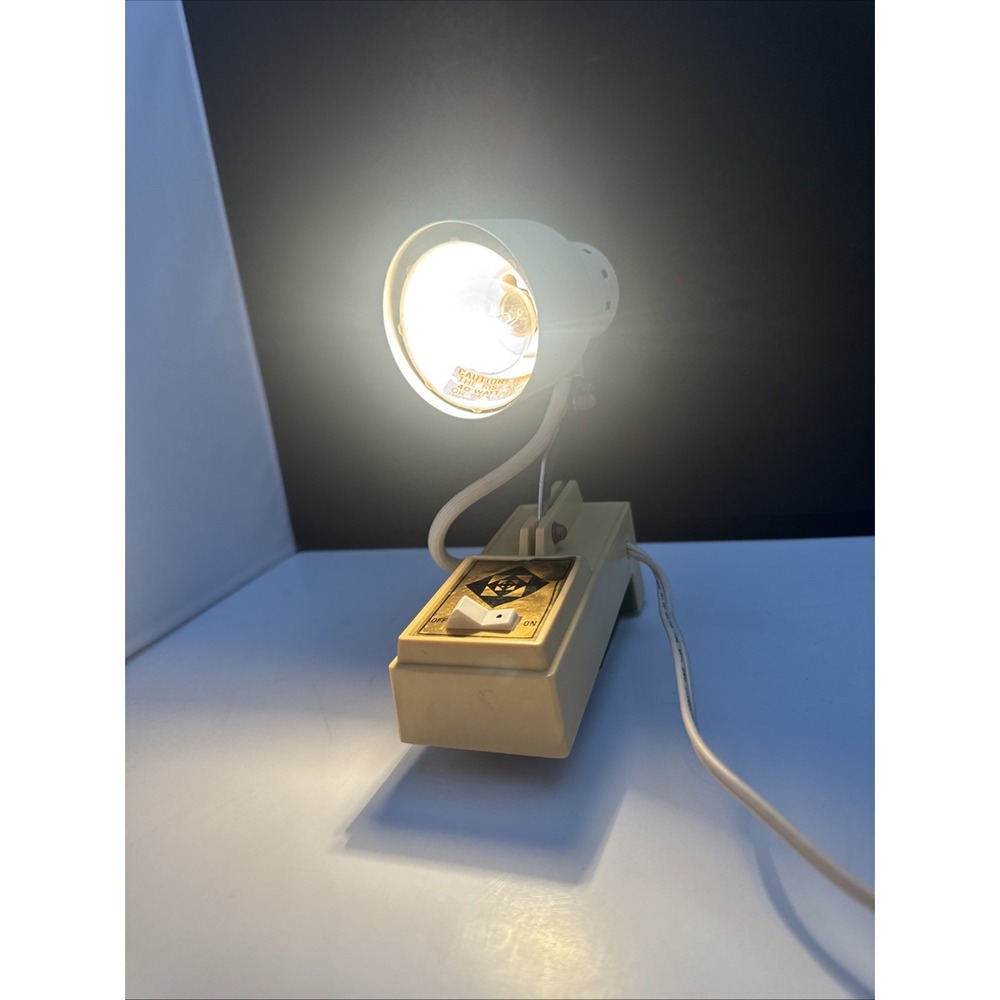 Underwriter Laboratories Vintage MCM Portable‎ Lamp Model 4301 Tested